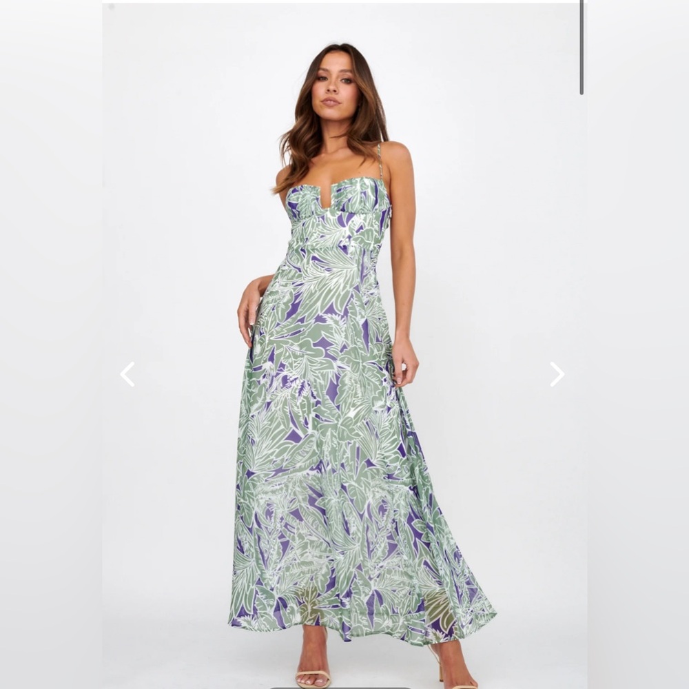 Kindred Love Gathered Bust Maxi Dress (Size S)